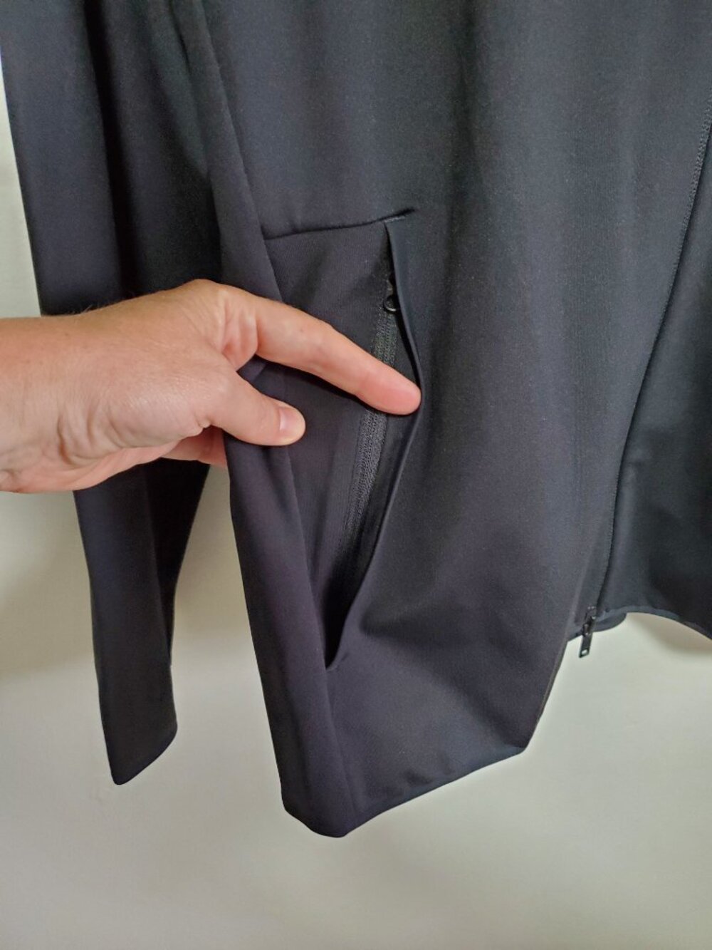 THEORY Rolenn Plinth Performance Technical Full-Zip Jacket Blk Medium Soft Shell - Picture 6 of 14